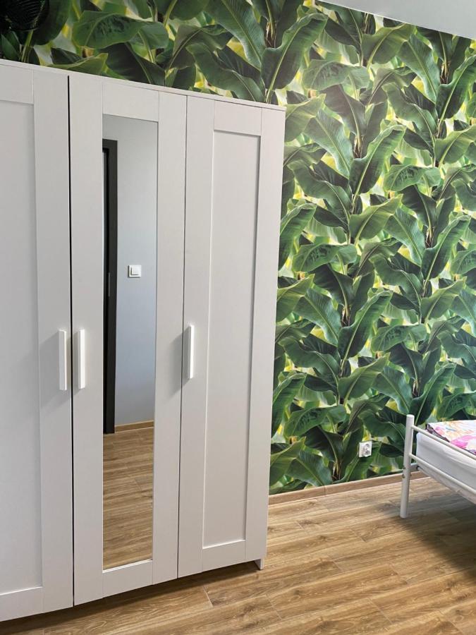 2 Tyskie Apartamenty Z Ogrodkiem Тыхы Экстерьер фото